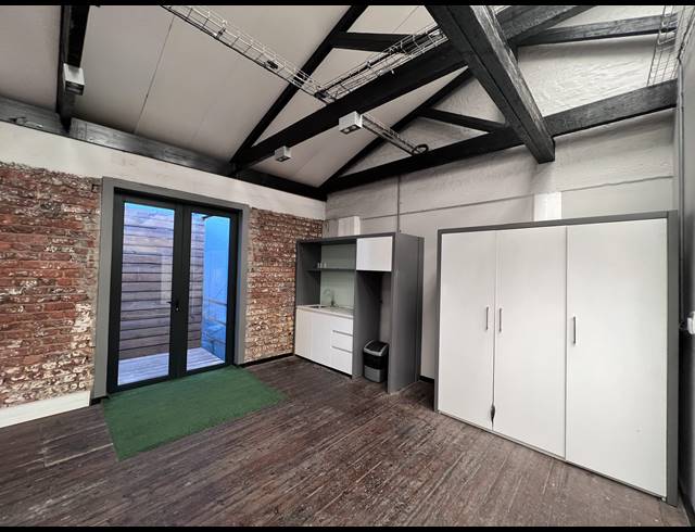 133M² OFFICE TO LET IN CAPE TOWN CITY CENTRE
